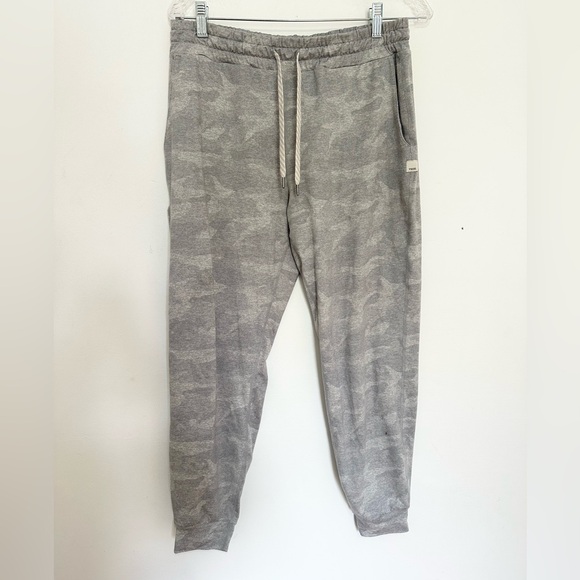 Vuori Pants - VUORI Performance Joggers Women’s Small Gray Camo Dream Knit  Drawstring Athetic